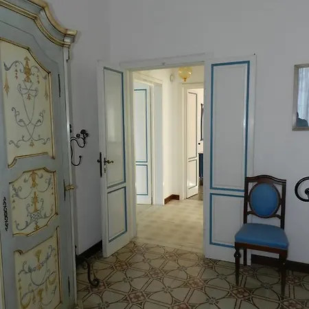 Liberty Tolomei Apartment *
